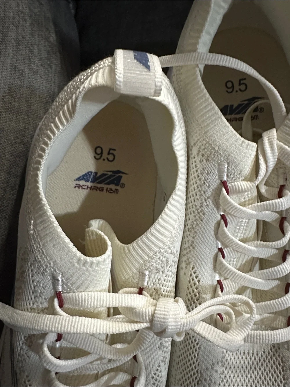 Avia Women’s Lightweight Knit White Athletic Sneakers 9.5